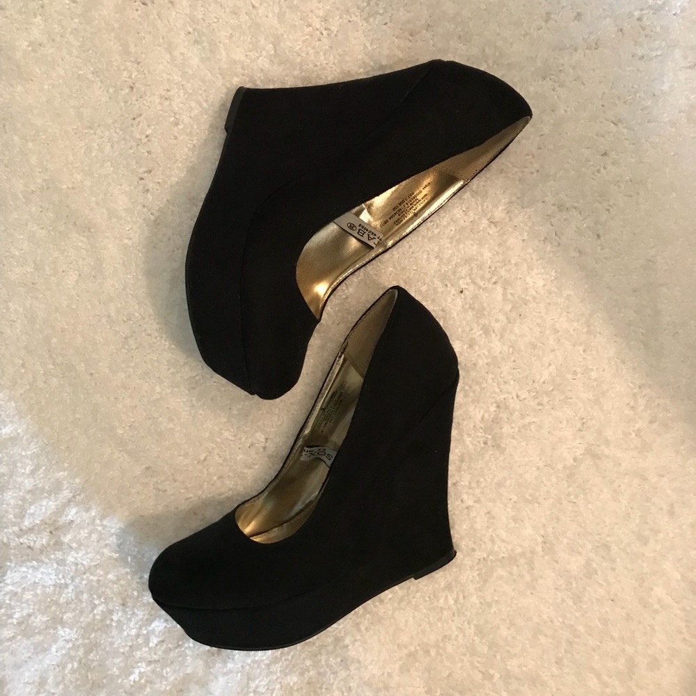 Mossimo Suede Wedges